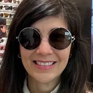 Meet your Posher, Carleigh